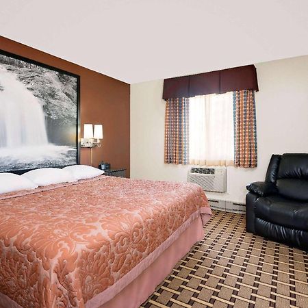 Super 8 By Wyndham Ashland Hotel Kültér fotó