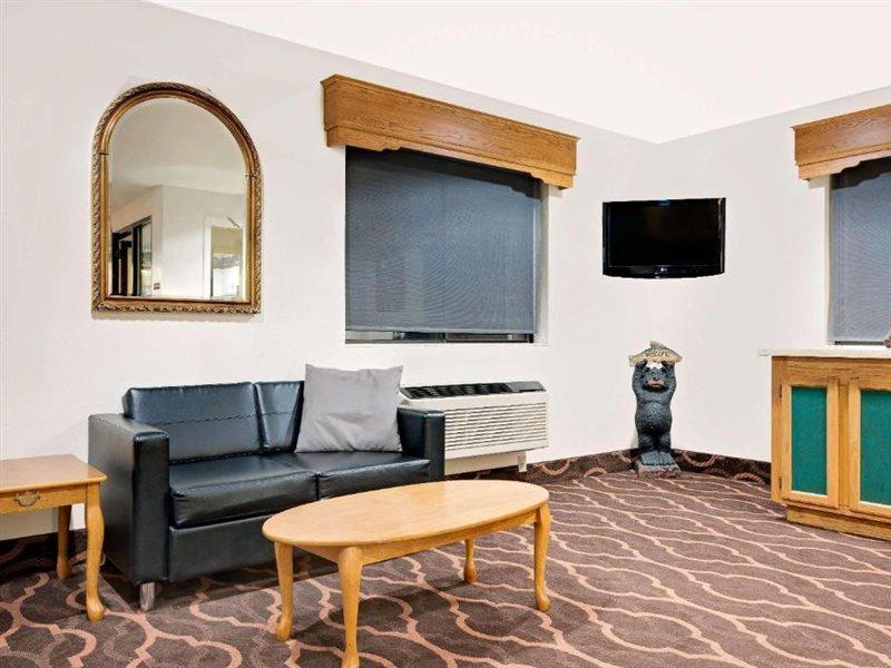 Super 8 By Wyndham Ashland Hotel Kültér fotó