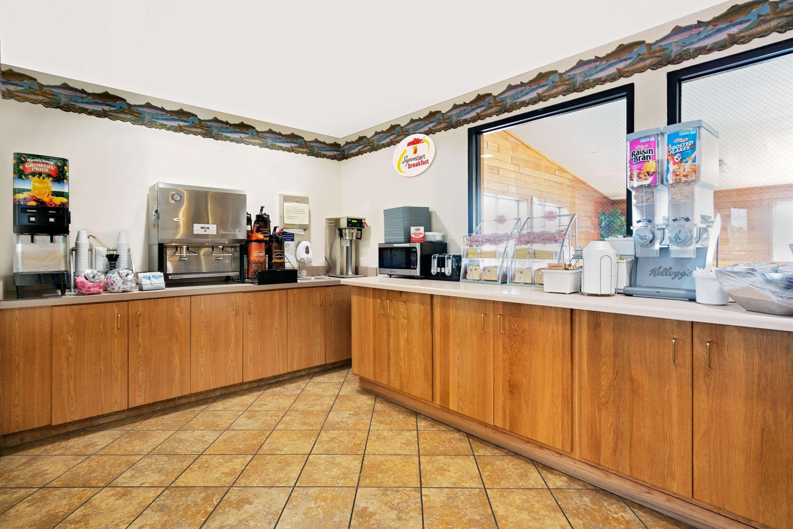 Super 8 By Wyndham Ashland Hotel Kültér fotó