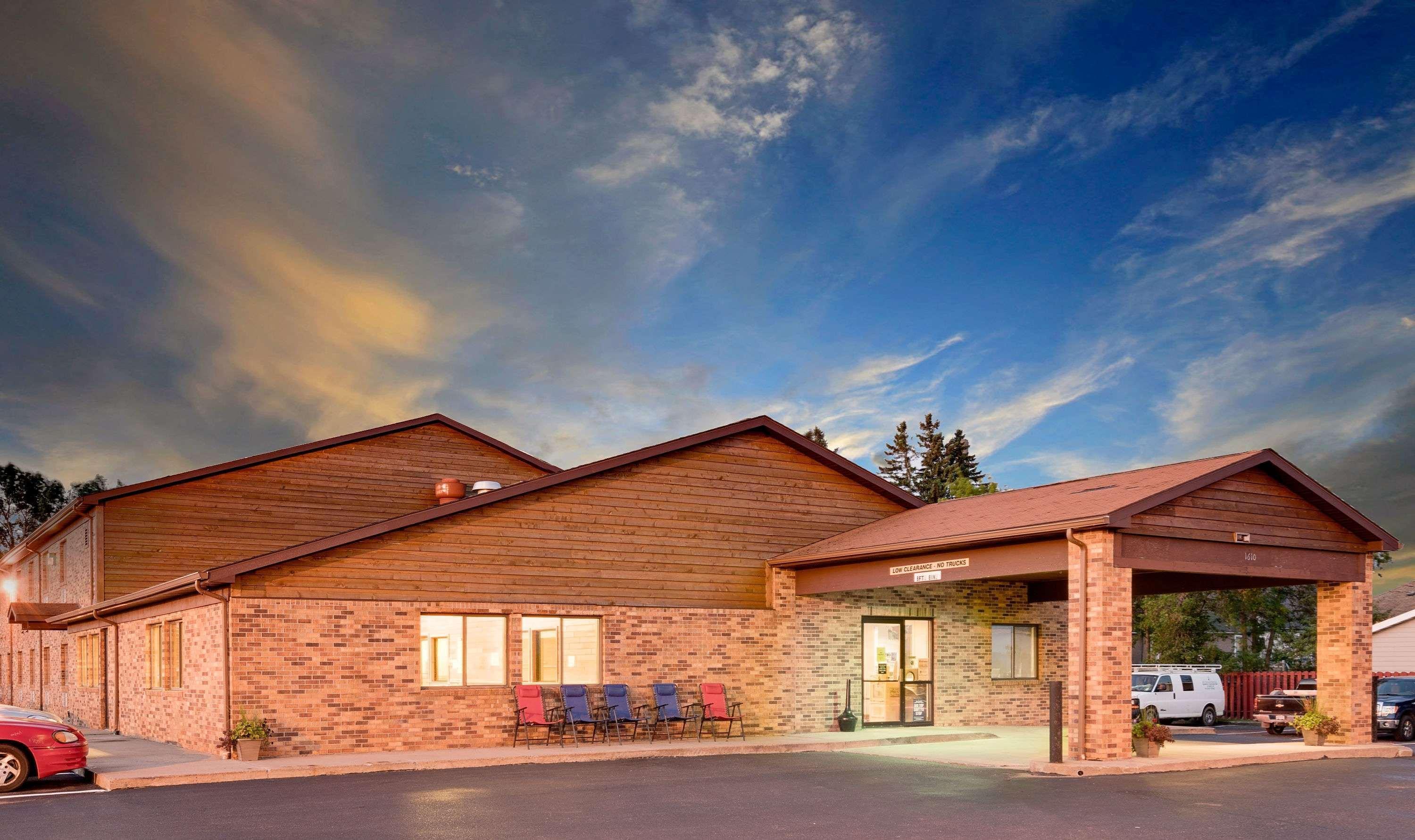 Super 8 By Wyndham Ashland Hotel Kültér fotó