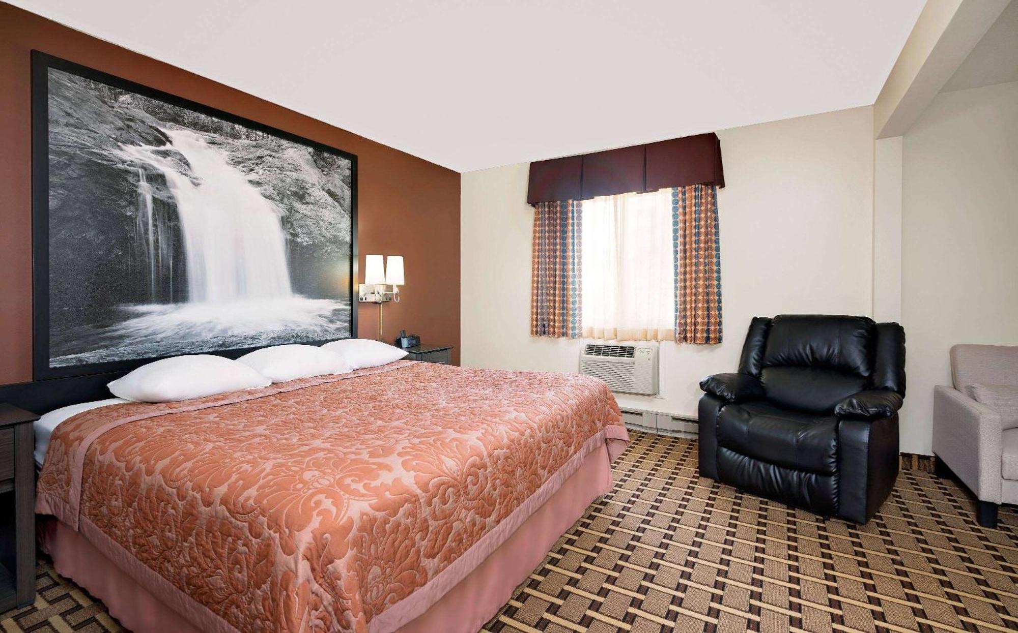 Super 8 By Wyndham Ashland Hotel Kültér fotó